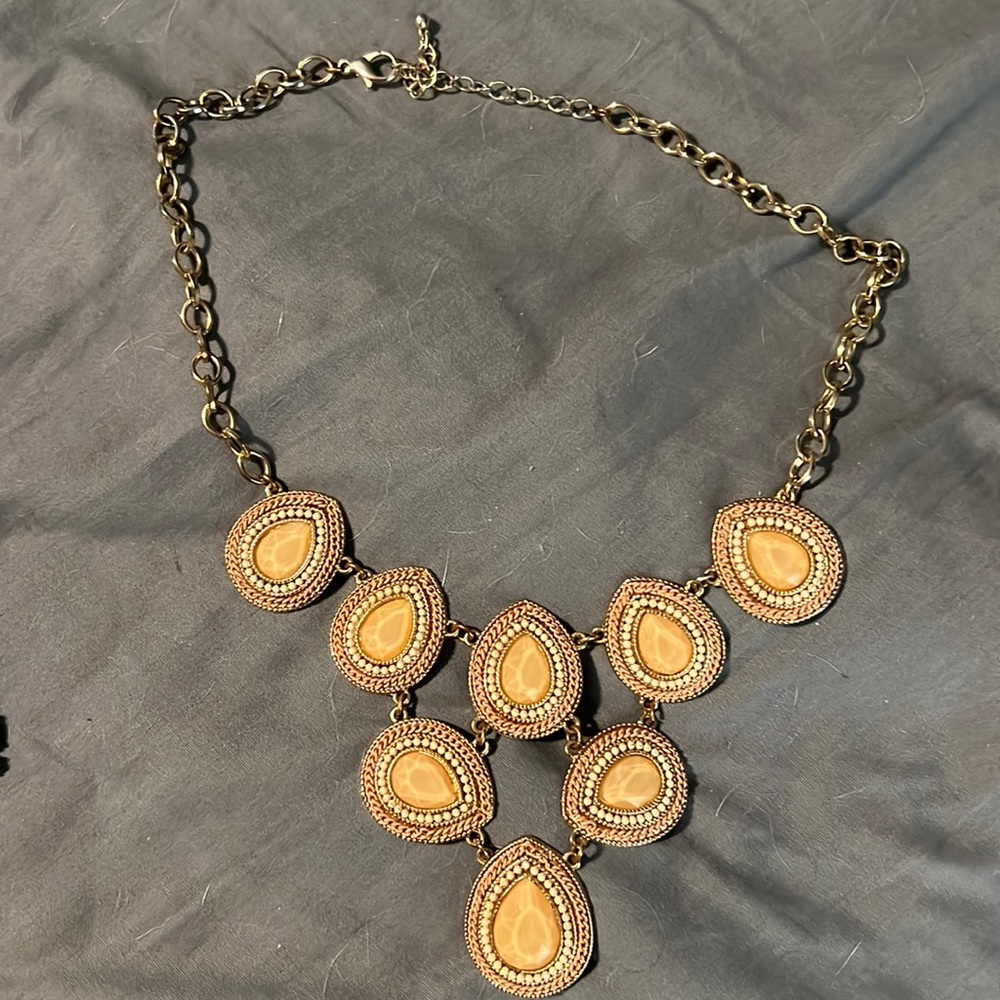Chunky pink necklace